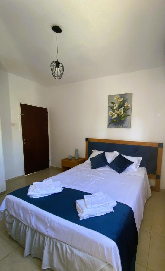 Penny'S Kato Paphos Apartment Экстерьер фото